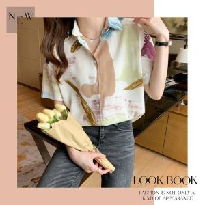 LiShops มาใหม่ เสื้อเชิ้ตแฟชั่น ทรงสวยแขนสั้น กระดุมหน้าผ้า ใช้งานง่าย ลายสวย มีให้เลือก 2 สีสวยๆ ใส่ได้หลากหลายโอกาส พร้อมส่งแล้วน๊า กดเลยปังมาก