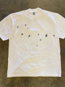 เสื้อยืดคอกลมแขนสั้นผ้าฝ้ายแท้สำหรับฤดูร้อน เสื้อยืดลายพิมพ์นกทะเล คอกลมหลวมๆ สำหรับผู้ชายและผู้หญิง ระบายอากาศได้ดี