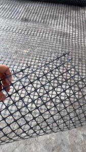 ( Cao 1m 1.2m1.5m x dài 1m)  Lưới nhựa dẻo Nguyên Sinh làm hàng rào chuồng trại vây gà vịt thú nuôi TỐT