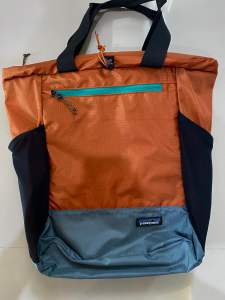 Patagonia lightweight travel เก็บเล็กน้ำหนักเบา ใส่ macbook พร้อมส่งจากไทย