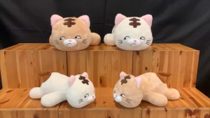 ตุ๊กตาแมวหมอบมองข้าง Cat (Smirk Eyes) Fur V2 Stuffed Animal