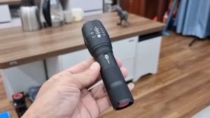 Đèn Pin Cầm Tay Mini Siêu Sáng. Sử dụng Pin sạc Lithium