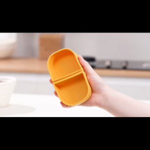 Premium Silicone Reusable Food Container Microwave Safe&Leakproof Snack Sauce and Salad Box Kitchen Food Organizer