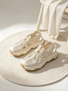 Cat Claw Thick Sole Enclosed Toe Sandals