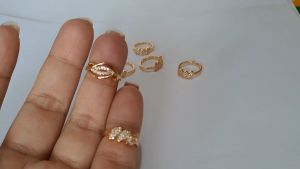 Cincin Anak Bayi Kristal 3 Daun Titanium 18k ( Emas)