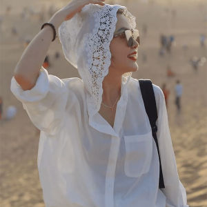 Womens Hollow out Hook Design Sun Protection Shirt with Hood 2025 New Autumn Winter Unique Small Audience Air Conditioner Shirt