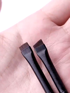 EYELINER EYEBROW TIPIS Kuas Alis Kuas Pipih Kuas Tipis Kuas Concealer / BLADE EYEBROW BRUSH KUAS ALIS / KUAS EYELINER HITAM • Eyeliner Brush Eyebrow Brush Alat Makeup Alat Kecantikan Brush Make Up Eye