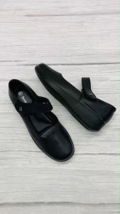 รองเท้าหุ้มส้น สีดำ รุ่น 5667 มีสายคาดหลังเท้า พื้นนิ่ม เบาใส่สบาย เบอร์ 36-40