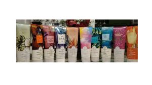Bath & Body Works Moisturizing Body Wash 295ml Cleansing and Moisturizing in One