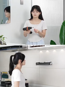 【SG Seller 🚚】Suction Cup Towel Rack Wall Mounted Tower Hanger Shelf Bath Towel Bar Bathroom Towels Rack Punch-Free