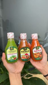 Muối tiêu lốt Tương Việt Hoa Sen dùng chấm hải sản đồ nướng chai 185g