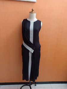 midi dress wanita hitam EUNOIA cewek M kutung bodycon garis