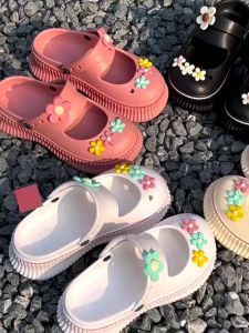 Dép sục nữ đế độn 4cm khoét đính sticker siêu cute chất eva siêu nhẹ chống nước đi mưa đi biển thoải masii - SL037