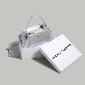 URCDN RDALVO | Sweet Pink Diamond Pattern Chain Bag
