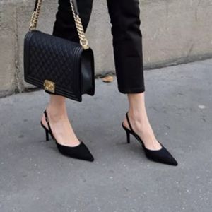 M TWO SHOP ✨（ส่งจากไทย）✨รองเท้าส้นสูงสตรี 3 นิ้วส้นสูงรองเท้าผู้หญิงใหม่สบายทุกการแข่งขันหรูหราบางเปลือยฝรั่งเศสชี้นิ้วเท้าส้นหนารองเท้าแตะรองเท้าผู้หญิง