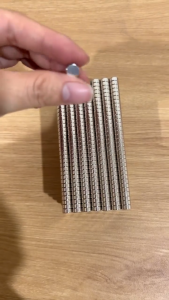 Nam châm đất hiếm dạng hình tròn D7x3mm Mạ Niken lực hít mạnh grade N35 (có sai số)