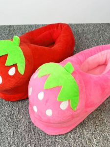 Winter Warm Cotton Slippers Creative Cute Strawberry Home Leisure Plush Womens Premium Soft Home Shoes Comfortable Slip-On