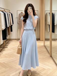 LIRUSHAN | Đầm Dài Elegance Màu Xanh Độc Đáo