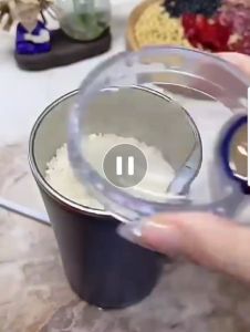 Pengisar Blender 8 Bilah 350W 100g – 8 Blade 350W Portable Multifunctional Electric Strong Power Grain Crushing Mill Machine Dry Foods Grinder – 干食品研磨机