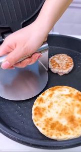 Round Burger Metal Mould Hamburger Patty Maker Grill Press Cooking Tool