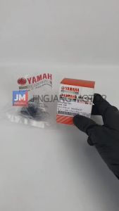 B6HH276E1000 ฝาครอบสวิทช์สตาร์ทสีดำ ฝาครอบสวิทช์กุญเเจ บิดกุญแจ เเท้ศูนย์ YAMAHA NMAX 2023-2024