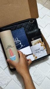 Hampers kado ulang tahun cewek gift set tas wanita hadiah pernikahan kado wisuda wedding anniversary