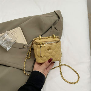 Mini Box Shape Luxury Womens Crossbody Bag Chain Handle Soft PU Leather Fashionable Modern Neutral Style Daily Use Bag