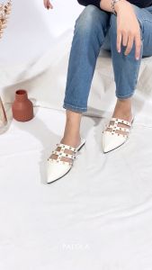 Palola YOLLA Sandal Flat Wanita Sendal Selop Model Paku Paku Sandal Mules Teplek Terbaru
