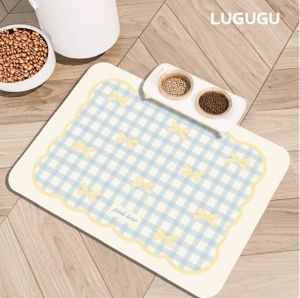 VIKAMA PET Blue And White Checkered Pet Placemats Wavy Edge Slip Waterproof And Easy-To-Clean Pet Food Placemats