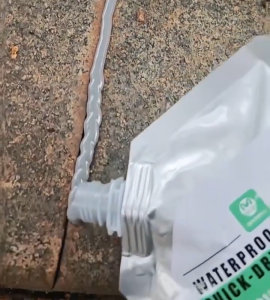 ซีลแลนท์ซ่อมกันน้ำรอยแตกคอนกรีต 500g สำหรับ รอยแตกร้าวบนพื้นและกลางแจ้ง กาวซ่อมแซมช่องว่าง อิฐและกระเบือง