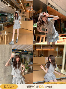 ชุดกระโปรงสั้นแขนสั้นปิดซิปสีเทาพร้อมขอบลูกไม้ ชุดสองชิ้นสำหรับผู้หญิงในช่วงฤดูร้อน ชุดแฟชั่นที่ดูสง่างามและกระชับสัดส่วน