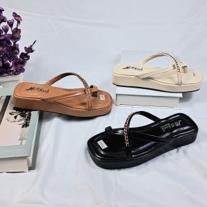 Sandal Flafrom Wanita Jepit Rantai Sandal Wanita Terbaru Sandal Wanita Termurah Snadal Wanita Empuk