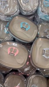 Single layer plastic lunch box with compartment lid and spoon