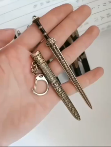 Mini Sword Shape Pendant Keychain Unopened BladeAll Metal Model Pendant Ornament Purse Accessorie