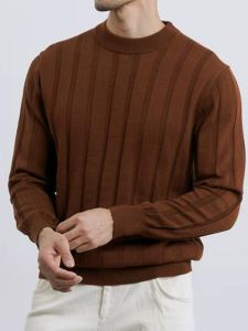 เสื้อสเวตเตอร์ถักทรงเข้ารูปสไตล์เกาหลีสำหรับผู้ชาย ฤดูใบไม้ร่วง/ฤดูหนาว เสื้อเชิ้ตถักแบบพื้นฐาน ปกกลาง ลายทาง แฟชั่นธุรกิจ ลำลอง