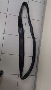 J04S14 FAN SHROUD RUBBER VOLVO FH12 FH13 V2 V3 1674444