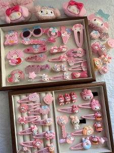 ชุดเครื่องประดับผมสุดน่ารัก ชุดผู้หญิง ราคาพิเศษ กล่องบลูดี้สีชมพู คลิปผม ยางยืด หัวเข็มขัด ตกแต่งผม ของเล่นสำหรับเด็ก