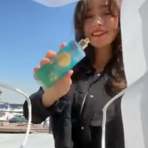 Mad Coconut Shine Premium Body Mist 250ml – Fruity Floral Scent with Coconut Peach Jasmine & Vanilla | Long-Lasting Refreshing Spray for Women