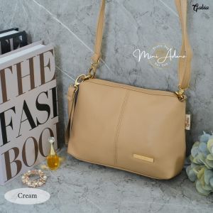 Moni Adena bag by Gabia