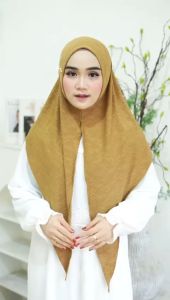 Jilbab Segi Tiga Instan Anggun Malay Bahan Jersey Jaguar By Daura Gama