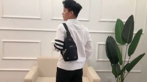 กระเป๋าคาดอกสำหรับผู้ชายกระเป๋าเป้สะพายหลังผ้าอ๊อกซ์ฟอร์ กระเป๋าเเฟชั่น กระเป๋าสะพายไหล่