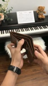 Ví Nam Da Bò Thái Phong Cách Hàn Quốc - Không Có Khóa Kéo Truyền Thống-Có Khe Để Thẻ Nhớ Đựng Được Giấy Tờ Cũ Da Thật Đốt Không Cháy ( Bóp Da Nam Dáng Đứng Dáng Ngang Bảo Hành 12 Tháng )