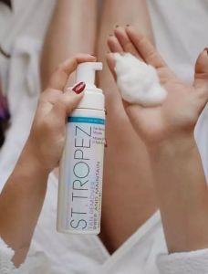 โลชั่นบํารุงผิว Bondisands Black Beauty ให้ความชุ่มชื้นและติดทนนานสําหรับทุกสภาพผิวเท่านั้น