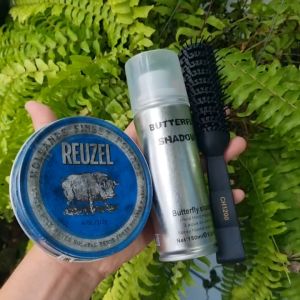 Sáp vuốt tóc Con Heo Xanh Reuzel Blue Pomade hương thơm nam tính - 113g
