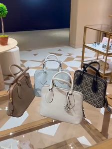 TB Mini Womens Bag Printed Shell Bag Fashion Tote Bag Everything Hand crossbody bag Classic handbag shoulder bag