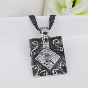 Charm Thread Necklace Gray Rectangle Alloy Enamel Pendant Necklace Factory Direct