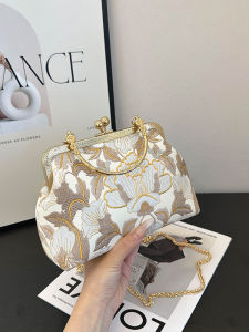 Túi Đeo Chéo Xích Phong Cách Trung Hoa Mới 2025 Túi Hanfu Tiệc Tối Thời Trang Miệng Cầm Tay Túi Đeo Vai Đơn Quần Áo Mùa Hè Nhỏ Hình Vỏ Bivalve