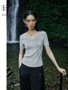 U-neck Short Sleeve Knit T-shirt
