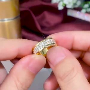 Huitan Gorgeous Gold Color Women Finger Rings Newly Wedding Engagement Trends Eternity Rings Cubic Zirconia Fashion Jewelry 2021