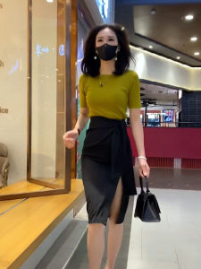 เสื้อถักไหมน้ำแข็งแขนยาวเอวสูงสำหรับผู้หญิง เสื้อคลุมกันหนาว ชุดกระโปรงสั้น ฤดูใบไม้ผลิและฤดูร้อน 2022 ชุดกระโปรงทรงเอไม่สมมาตร